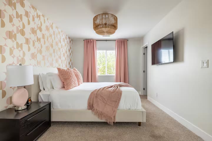 Stylish & Perfect for Families - Twin Bedroom Stylish & Perfect for Families twin bedroom at a direct-booking vacation rental in Phoenix, Arizona