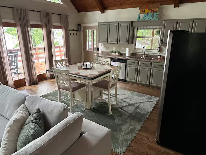 The Angler's Canoe Lake House - Kitchen Appliances The Angler's Canoe Lake House kitchen appliances at a direct-booking vacation rental in Cedar Bluff, Alabama